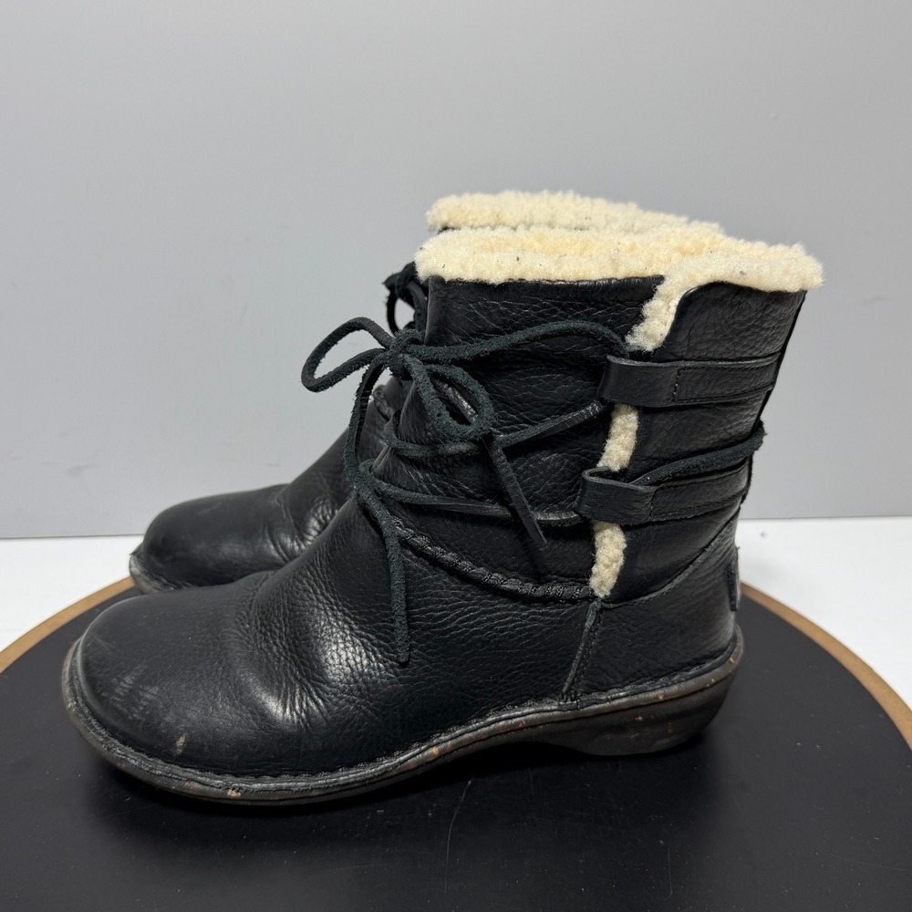 UGG Australia Mini Boots Women 7 Black Leather Shearling Lined Cozy Casual - Picture 5 of 11